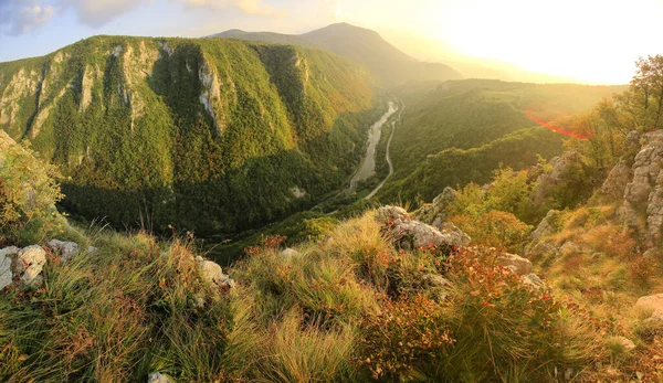 Bosna Hersek Teki Vrbasa Kanyonu Nun Parlak Altın Güneşli Manzarası — Stok fotoğraf