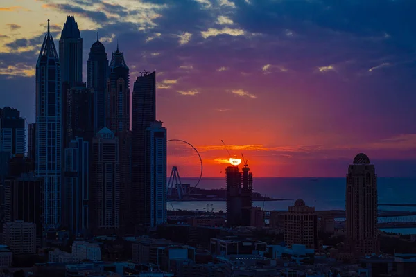 Красивый Снимок Дубая Закате — стоковое фото
