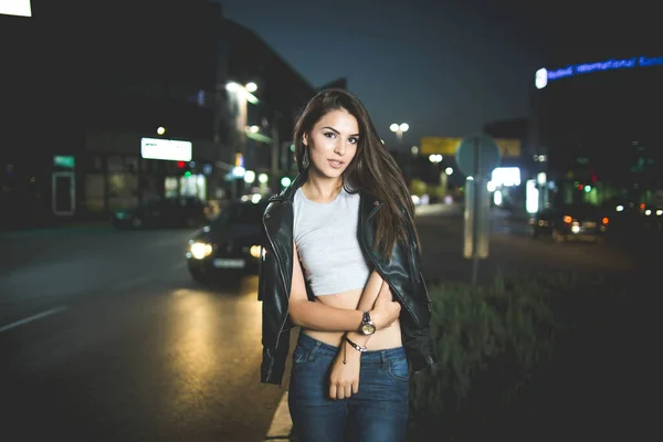 Elegant Sexy Bosnian Girl Standing Street Looking Camera Evening — Fotografia de Stock