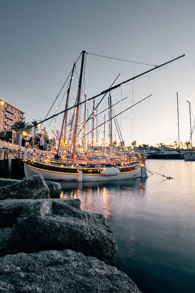 Vertical Shot Illuminated Sailboats Port Saint Raphael Cote Azur France — Stock Photo, Image