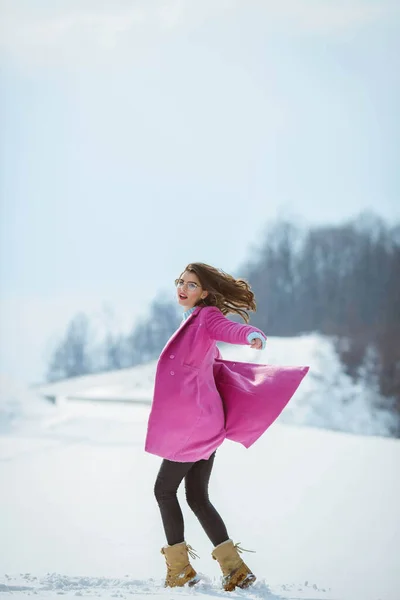 Full Body Shot Young Crazy Brunette Girl Dancing Wearing Pink — стоковое фото