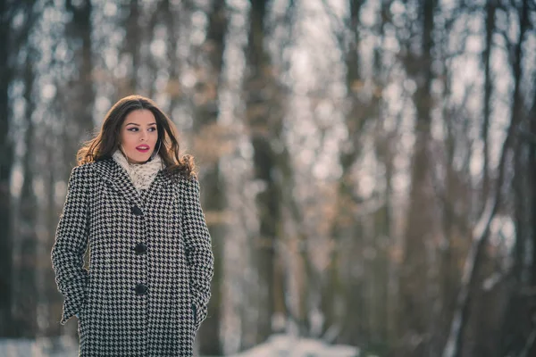 Young Brunette Girl Stylish Winter Outfit Posing Her Hands Pockets — стоковое фото