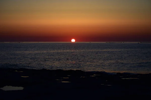 Delima Malta Abr 2015 Nascer Sol Como Visto Costa Delimara — Fotografia de Stock