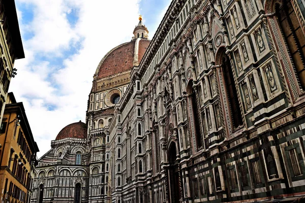 Blorence Italien Feb 2016 Kupolen Och Fasaden Katedralen Duomo Santa — Stockfoto