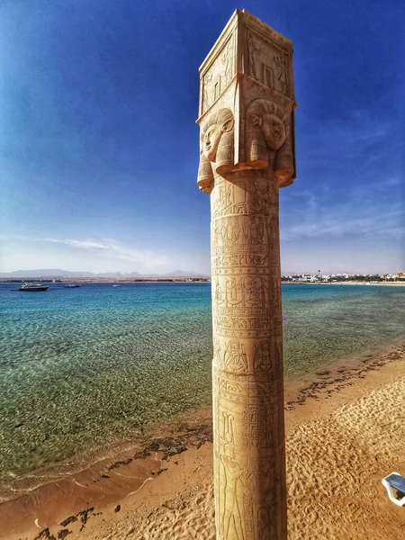 Una Antigua Columna Largo Playa Egipto — Foto de Stock