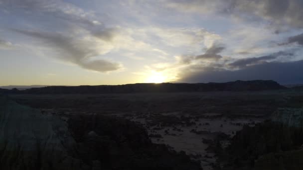 Hermoso Atardecer Sobre Mar — Vídeos de Stock