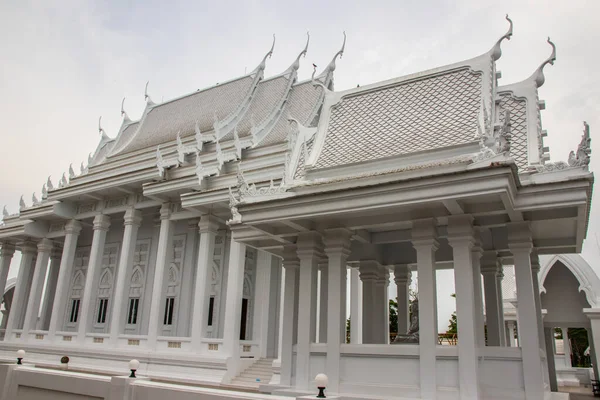 Krásný Thajský Chrám Wat Khao Din Nebo Bílý Chrám Nachází — Stock fotografie
