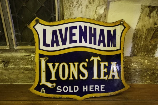 Lavenham Reino Unido Apr 2017 Viejo Cartel Publicitario Para Lyon — Foto de Stock