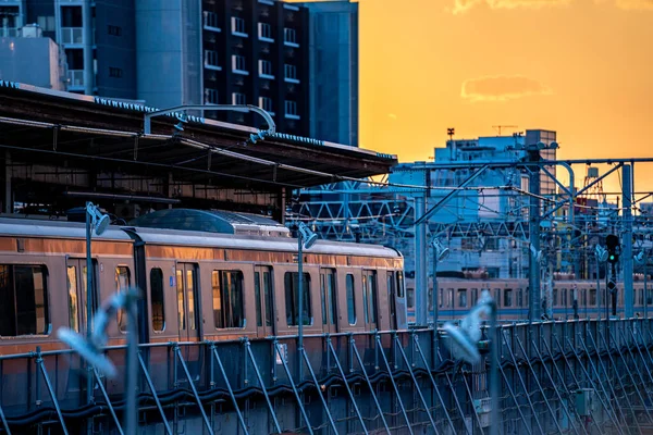 Nakano Tokio Japan Februar 2021 Sonnenuntergang Bahnhof Nakano Tokio Japan — Stockfoto