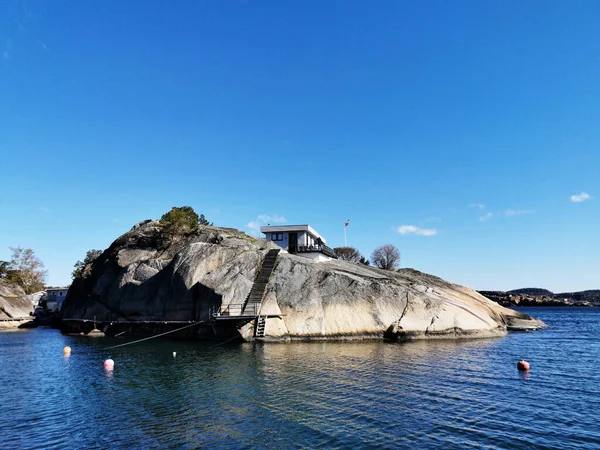 Prachtig Uitzicht Een Huis Een Eilandje Hakavika Zuid Noorwegen — Stockfoto