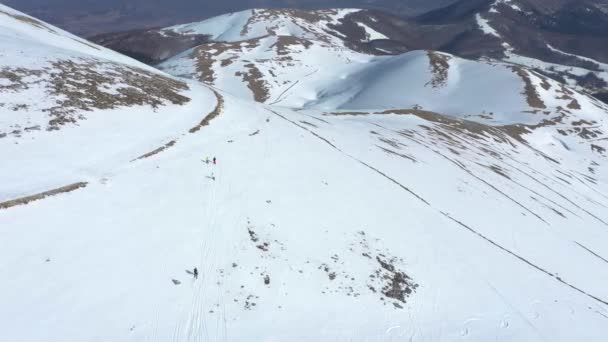 Bergssluttning Och Berg Vackert Vinterlandskap — Stockvideo