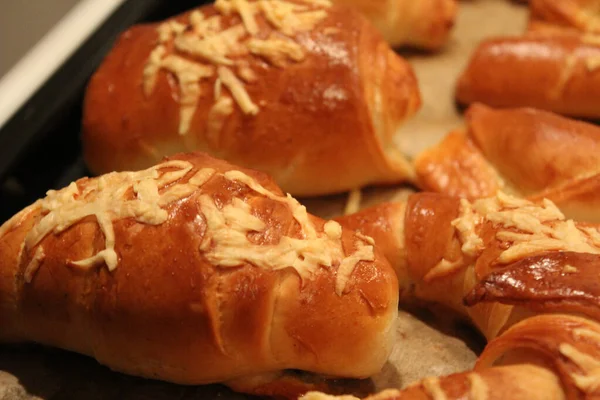 Egy Közeli Felvétel Frissen Sült Házi Croissant Okról — Stock Fotó