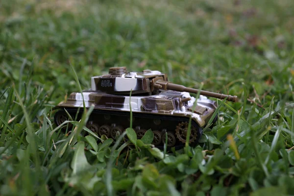 Small Plastic Toy Armor Stands Grass — Stock Photo, Image