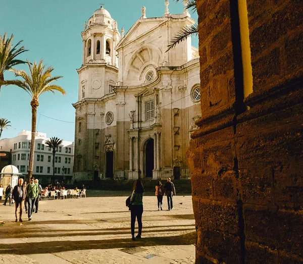 Cadiz Spain Nov 2017 사람들 카디스에 대성당 광장에서 아래걷고 — 스톡 사진