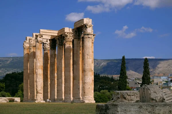 Uma Vista Panorâmica Famoso Templo Zeus Olímpico Atenas Grécia — Fotografia de Stock