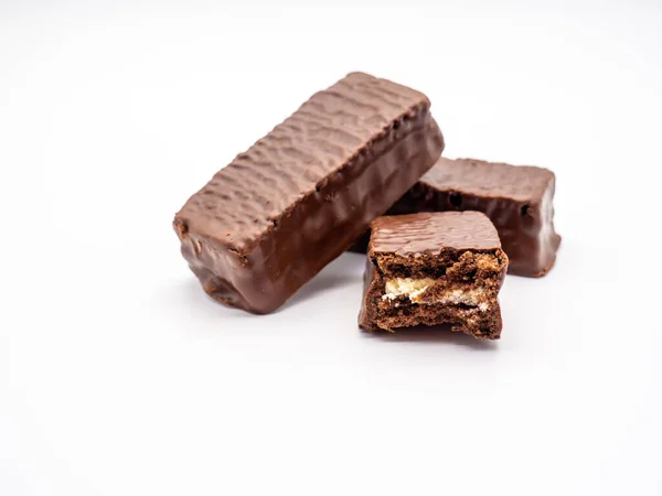 Caramelos Chocolate Rectangulares Sobre Una Superficie Blanca —  Fotos de Stock