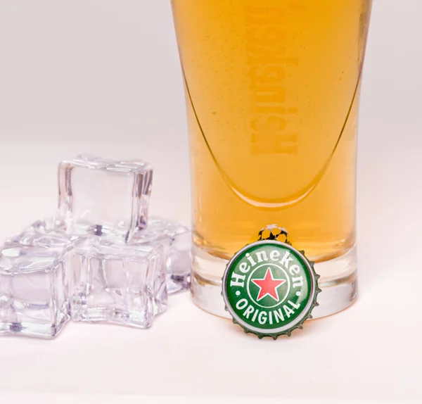 Cornella Llobregat Espagne Avril 2021 Heineken Lager Fond Verre Bière — Photo