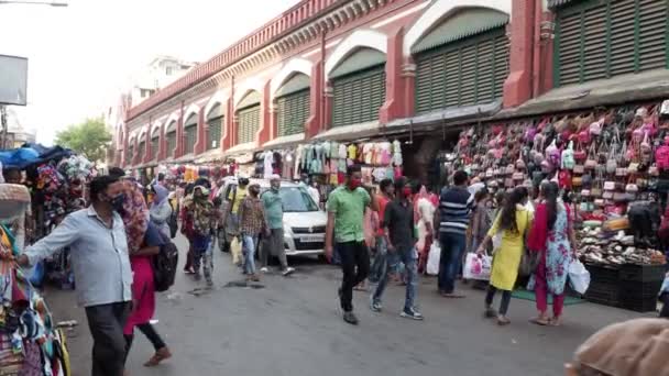 People Shopping Bags Shoes New Market Kolkata — Stock Video