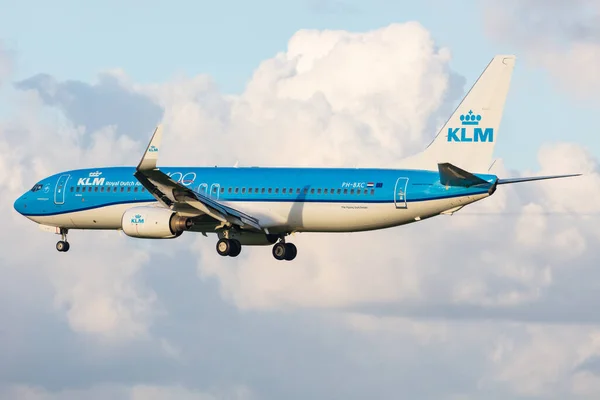 Amsterdam Niderlandy Września 2020 Klm Klm Zbliża Się Portu Lotniczego — Zdjęcie stockowe