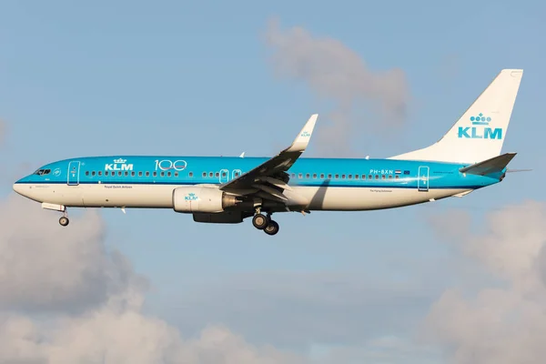 Amsterdam Niderlandy Września 2020 Klm Klm Zbliża Się Portu Lotniczego — Zdjęcie stockowe