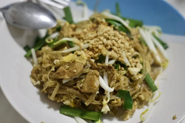 Zbliżenie Strzał Pysznego Pad Thai — Zdjęcie stockowe