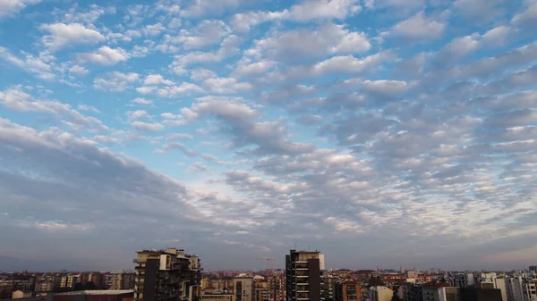 Panorama Bild Stad Skyline Molnig Blå Himmel — Stockfoto