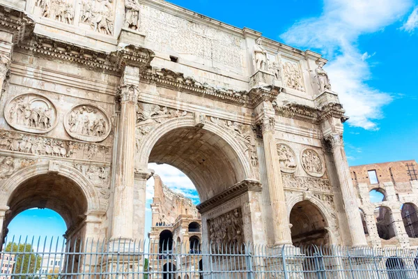 Hermoso Arco Constantino Anfiteatro Del Coliseo Fondo Roma Italia —  Fotos de Stock