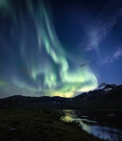 Vertical Shot Night Winter Landscape Northern Lights Reflection River — Stock Photo, Image