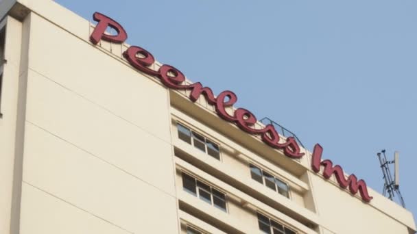 Peerless Inn Hotel Ikonická Symbolická Budova Kolkata Rušné Oblasti Esplanade — Stock video