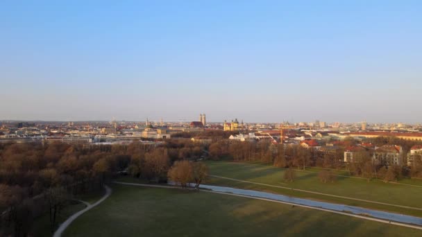 Pemandangan Pesawat Tanpa Awak Dari Taman Inggris Munich Dikelilingi Oleh — Stok Video