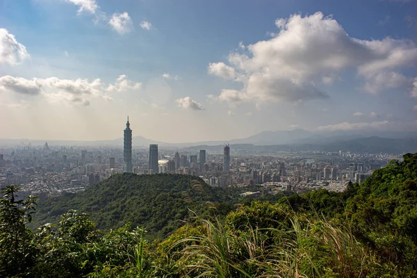 Flygbild Xinyi District Stadsbild Taiwan Den Grumliga Blå Himlen — Stockfoto