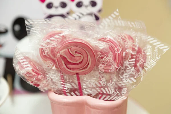 Een Close Shot Van Zoete Roze Lolly — Stockfoto