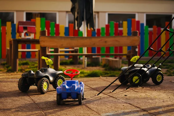 Tiro Foco Seletivo Três Carros Brinquedo Playground — Fotografia de Stock