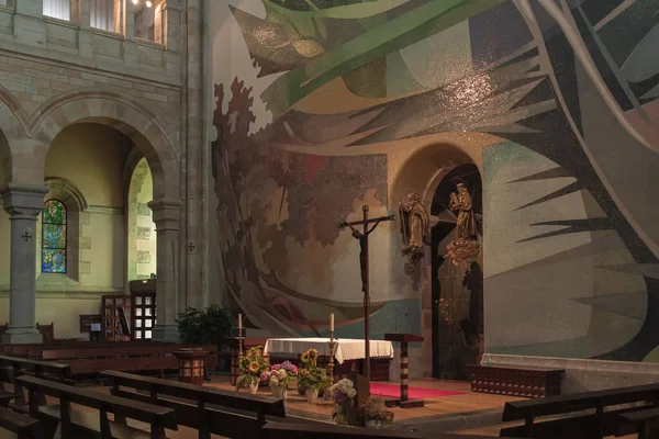 Schöne Aufnahme Eines Altars Der Katholischen Kirche — Stockfoto