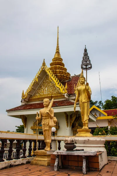 Die Goldenen Statuen Des Thailändischen Buddhismus Tempels Wat Khao Din — Stockfoto
