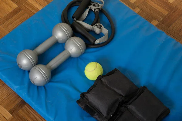 Dumbbells Mat Floor House Gym — Stock Photo, Image