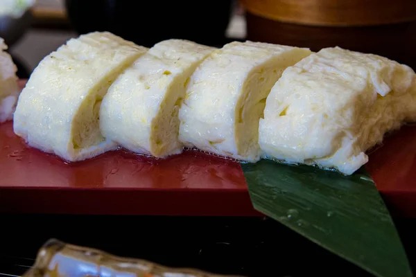 Zbliżenie Ujęcie Tamagoyaki Półmiska — Zdjęcie stockowe