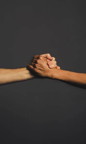 Vertical Shot Pair Hands Griping Each Other Lock Handshake — Stock Photo, Image