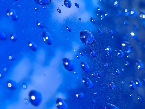 Närbild Bild Vattendroppar Blå Yta — Stockfoto