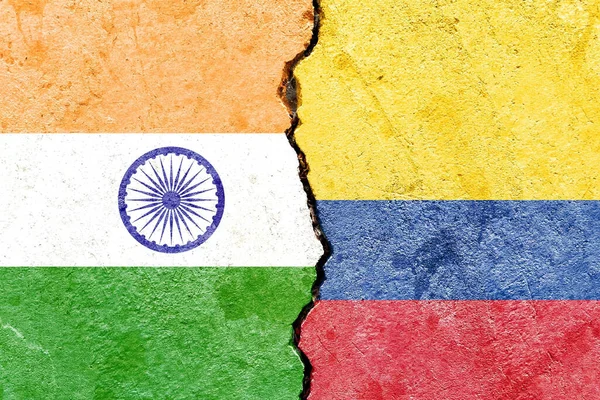 Індійський Прапор Прапор Колумбії Тріснутому Фоні Стіни — стокове фото