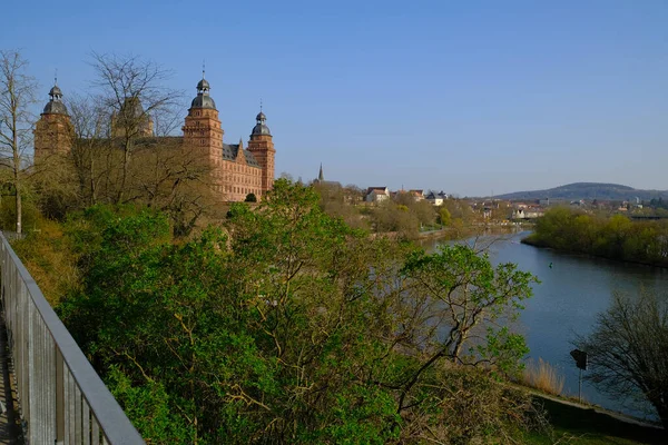 Blick Über Aschaffenburg Mit Main Und Schloss Johannisburg — Stockfoto