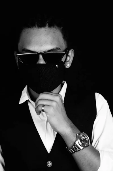 Black White Portrait Handsome Indian Man Sunglasses Suit Wearing Facemask — стоковое фото