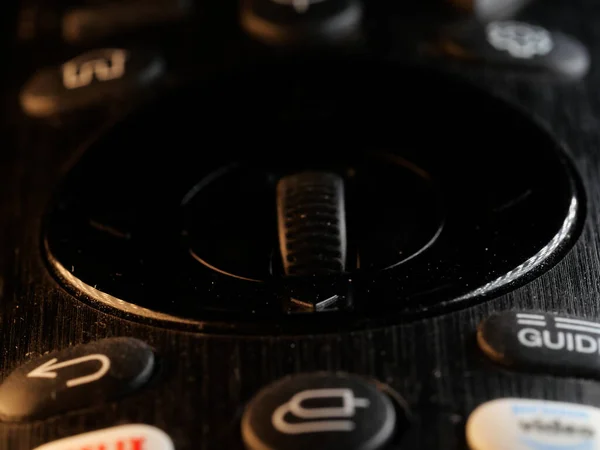 Siyah Uzaktan Kumandalı Lastik Düğmelerin Seçici Odak Noktası — Stok fotoğraf