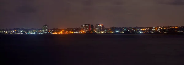 Beau Paysage Marin Sur Fond Lumières Ville — Photo