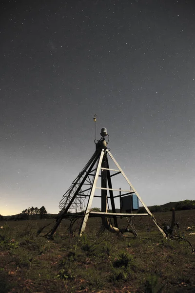 Una Toma Vertical Espacio Antena Sobre Fondo Estrellado Del Cielo — Foto de Stock