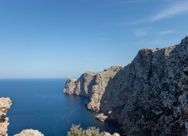 Tiro Ângulo Alto Uma Paisagem Costeira Com Falésias Maiorca Dia — Fotografia de Stock