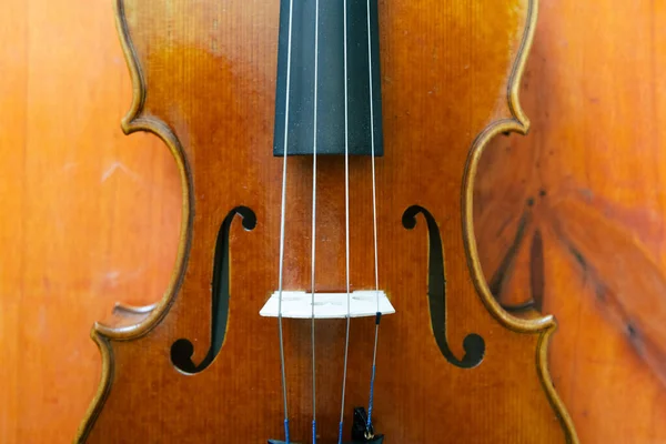 Closeup Shot Nicely Made Violin Wooden Background — Stock Photo, Image