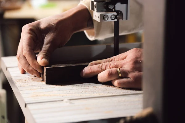 Closeup Cabinetmaker Hands Cutting Wood Electric Saw — Stock Photo, Image