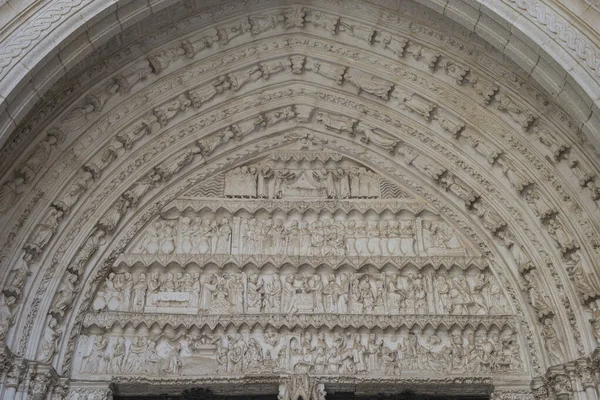 Les Sculptures Arc Sur Bâtiment Tolède Espagne — Photo