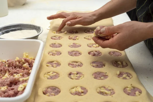 饺子的制作过程 — 图库照片